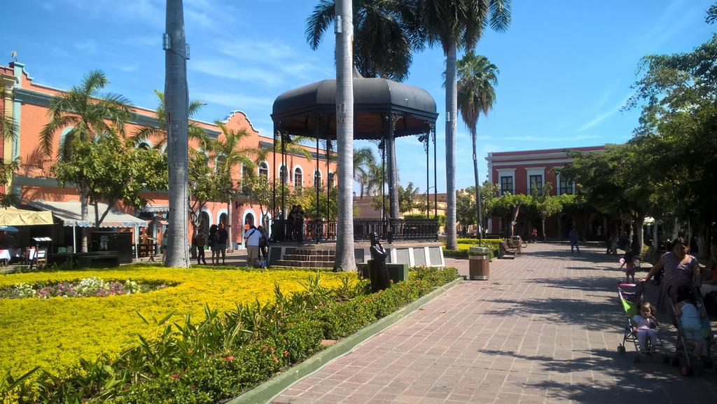 Hotel Machado Mazatlan Bagian luar foto